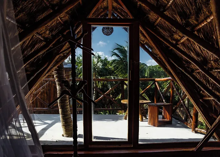 Eco Banitas Hotel