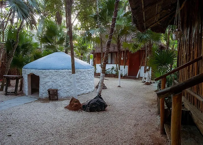 Eco Banitas Hotel